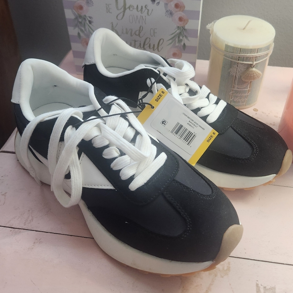 Steve Madden Kendrix Jogger Sneaker Size 8